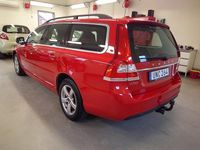 Begagnad Volvo V70 Momentum 150 HK (110 kW) 2016 Röd Kombi