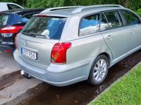 begagnad Toyota Avensis Kombi 2.0 D-4 VVT-i