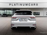 begagnad Porsche Cayenne Turbo S E-Hybrid 680hk SportDesign / SE SPEC