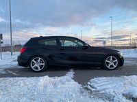 Begagnad BMW 118 143 HK (105 kW) 2013 Jet black Halvkombi