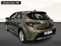 Begagnad Toyota Corolla Hybrid Active 141 HK (103 kW) 2024 Grön Halvkombi
