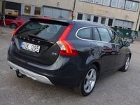 Begagnad Volvo V60 Summum 163 HK (119 kW) 2011 Grå metallic Kombi