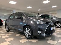 begagnad Toyota Yaris Hybrid e-CVT Backkamera Automat 2016, Halvkombi