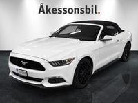 Begagnad Ford Mustang 299 HK (219 kW) 2015 Vit Cab
