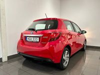 begagnad Toyota Yaris Hybrid e-CVT | M-Värme | B-Kamera | Välservad