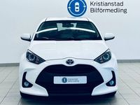 begagnad Toyota Yaris Hybrid CVT Vinterhjul, Backkamera 2021, Halvkombi