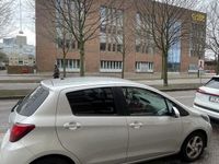 begagnad Toyota Yaris Hybrid e-CVT Euro 6