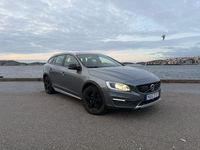 Begagnad Volvo V60 CC 150 HK (110 kW) 2016 Kombi