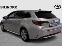 Begagnad Toyota Corolla Life 124 HK (91 kW) 2020 Silver Kombi