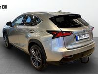 begagnad Lexus NX300h AWD 2.5 E-CVT Aut I Skinn I 2015, SUV