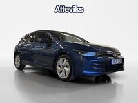 Begagnad VW Golf VIII Life 151 HK (111 kW) 2024 Blå Halvkombi
