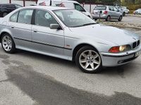 Begagnad BMW 523 170 HK (125 kW) 1997 Silver grå Sedan