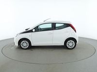 Begagnad Toyota Aygo X-play 72 HK (52 kW) 2018 Vit Halvkombi