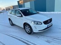 Begagnad Volvo XC60 Kinetic 150 HK (110 kW) 2016 Vit SUV
