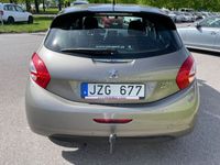 begagnad Peugeot 208 5-dörrar 1.4 e-HDi EGS Euro 5 - RÄNTEFRITT