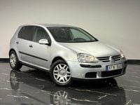 Begagnad VW Golf IV Trendline 102 HK (75 kW) 2005 Silver Halvkombi