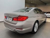 Begagnad BMW 520 Luxury Line 190 HK (139 kW) 2019 Silver Sedan
