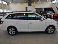 Begagnad Skoda Fabia Style 110 HK (80 kW) 2016 Vit Kombi