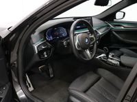 begagnad BMW 530 e xDrive M-Sport Comfort access Drag HiFi