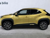 Begagnad Toyota Yaris Hybrid Active 117 HK (86 kW) 2023 Gul