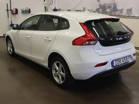 Begagnad Volvo V40 120 HK (88 kW) 2017 Vit Halvkombi