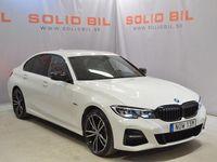 Begagnad BMW 330 Shadowline 292 HK (214 kW) 2022 Vit Sedan