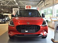 Begagnad Suzuki Swift 83 HK (61 kW) 2024 Röd Halvkombi