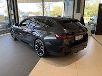 Begagnad BMW i5 M Sport 442 kW (601 HK) 2024 Grå/silver Sedan