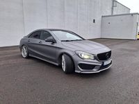 Begagnad Mercedes CLA200 AMG 136 HK (100 kW) 2014 Grå Sportkupé