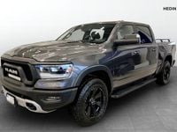 Begagnad RAM 1500 401 HK (294 kW) 2019 Grå Pickup