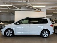 Begagnad VW Touran 150 HK (110 kW) 2016 Vit Minibuss