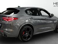 Begagnad Alfa Romeo Stelvio Veloce 280 HK (205 kW) 2022 Grå SUV