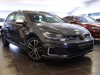 Begagnad VW Golf VII GTE 207 HK (152 kW) 2017 Grå Halvkombi