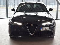 begagnad Alfa Romeo Giulia 2.0 Turbo Q4 Veloce 280hk Nyservad 1 ägare