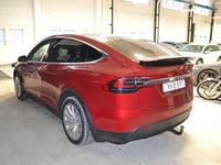 Begagnad Tesla Model X 567 kW (772 HK) 2018 Röd SUV
