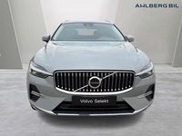 Begagnad Volvo XC60 Plus 355 HK (261 kW) 2024 Grå SUV