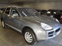 begagnad Porsche Cayenne 3.2 (250hk) TipTronic Sv-Såld / Låga Mil / G