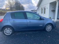 Begagnad Renault Clio R.S. 75 HK (55 kW) 2011 Halvkombi