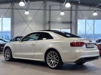 Begagnad Audi A5 S-Line 239 HK (175 kW) 2010 Vit Sportkupé