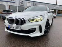 Begagnad BMW 118 M Sport 140 HK (102 kW) 2020 Vit Halvkombi
