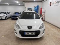 Begagnad Peugeot 308 SW 92 HK (67 kW) 2013 Vit Kombi
