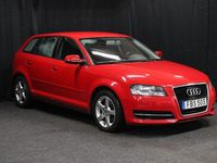 Begagnad Audi A3 Comfort 105 HK (77 kW) 2011 Röd Halvkombi