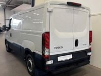 Ny Iveco Daily 136 HK (100 kW) 2025 Vit Van