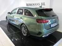 begagnad Kia Ceed Plug-In Hybrid ACTION Vinterhjul dubb Backkamera 2023, Halvkombi