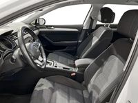 begagnad VW Passat Sportscombi TSI 150hk AUT Navigation