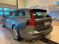 begagnad Volvo V60 Recharge T6 AWD Momentum Voc Värmare Drag moms