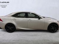 Begagnad Lexus IS300h Sport Line 226 HK (166 kW) 2016 Silver Sedan