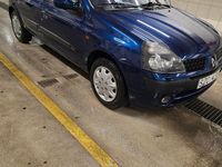 Begagnad Renault Clio II 75 HK (55 kW) 2002 Halvkombi
