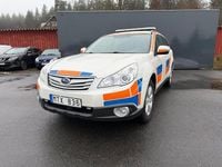 Begagnad Subaru Outback 167 HK (122 kW) 2012 Vit Kombi