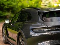 begagnad Porsche Taycan 4S Cross Turismo MOMS 1 äg 5-sits Designpaket